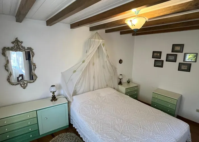 Casa Do Largo Guest house Casais do Chao da Mendiga